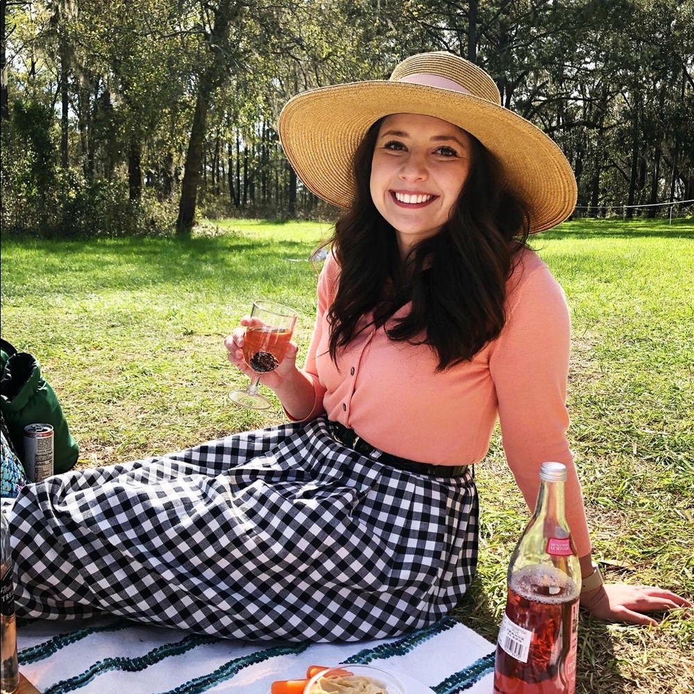 Meet your Posher, Rebecca